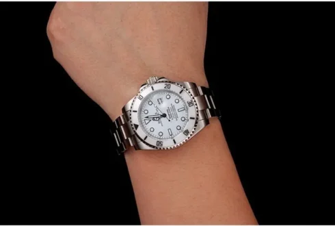 Eine Hilfreiche Quelle Ist Der Artikel Echt Oder Fake? So Erkennen Sie Eine Gefälschte Rolex. Dieser Leitfaden Bietet Detaillierte Informationen Zur Identifizierung Von Fälschungen Und Hilft Dabei, Echte Rolex-Uhren Von Nachahmungen Zu Unterscheiden. Eine hilfreiche Quelle ist der Artikel Echt oder Fake? So erkennen Sie eine gefälschte Rolex. Dieser Leitfaden bietet detaillierte Informationen zur Identifizierung von Fälschungen und hilft dabei, echte Rolex-Uhren von Nachahmungen zu unterscheiden.