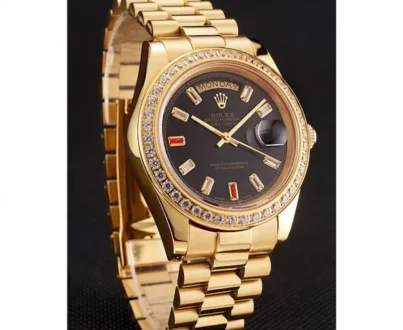 Diese Replica Besticht Durch Ein Gehäuse Aus 18 Karat Weißgold Und Ein Blaues Zifferblatt. Mit Einem Durchmesser Von 42,2 Mm Und Einem Blauen Verbundwerkstoff-Armband Bietet Sie Einen Sportlichen Und Eleganten Look. (Uhren-Store.com) Diese Replica besticht durch ein Gehäuse aus 18 Karat Weißgold und ein blaues Zifferblatt. Mit einem Durchmesser von 42,2 mm und einem blauen Verbundwerkstoff-Armband bietet sie einen sportlichen und eleganten Look. (uhren-store.com)